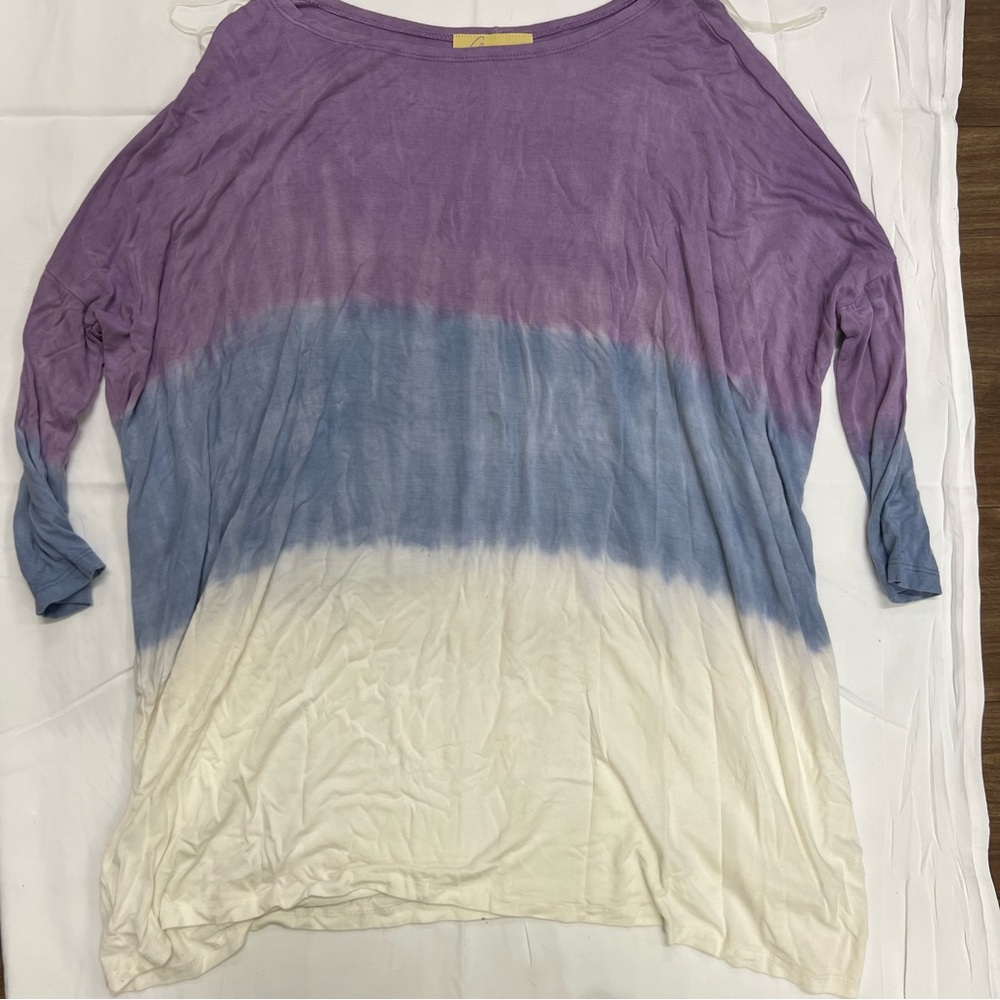 How.Very.Loved. Blue Purple and White Tie Dye Tunic